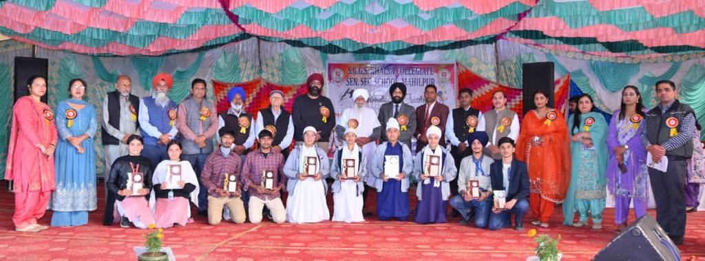 ਖਾਲਸਾ ਕਾਲਜੀਏਟ ਸਕੂਲ ਵਿੱਚ ਕ੍ਰਿਏਟਿਵ ਕੈਨਵਸ ਤਹਿਤ ਵਿਦਿਆਰਥੀਆਂ ਦੇ ਸਿਰਜਣਾਤਮਿਕ ਮੁਕਾਬਲੇ ਕਰਵਾਏ ਗਏ